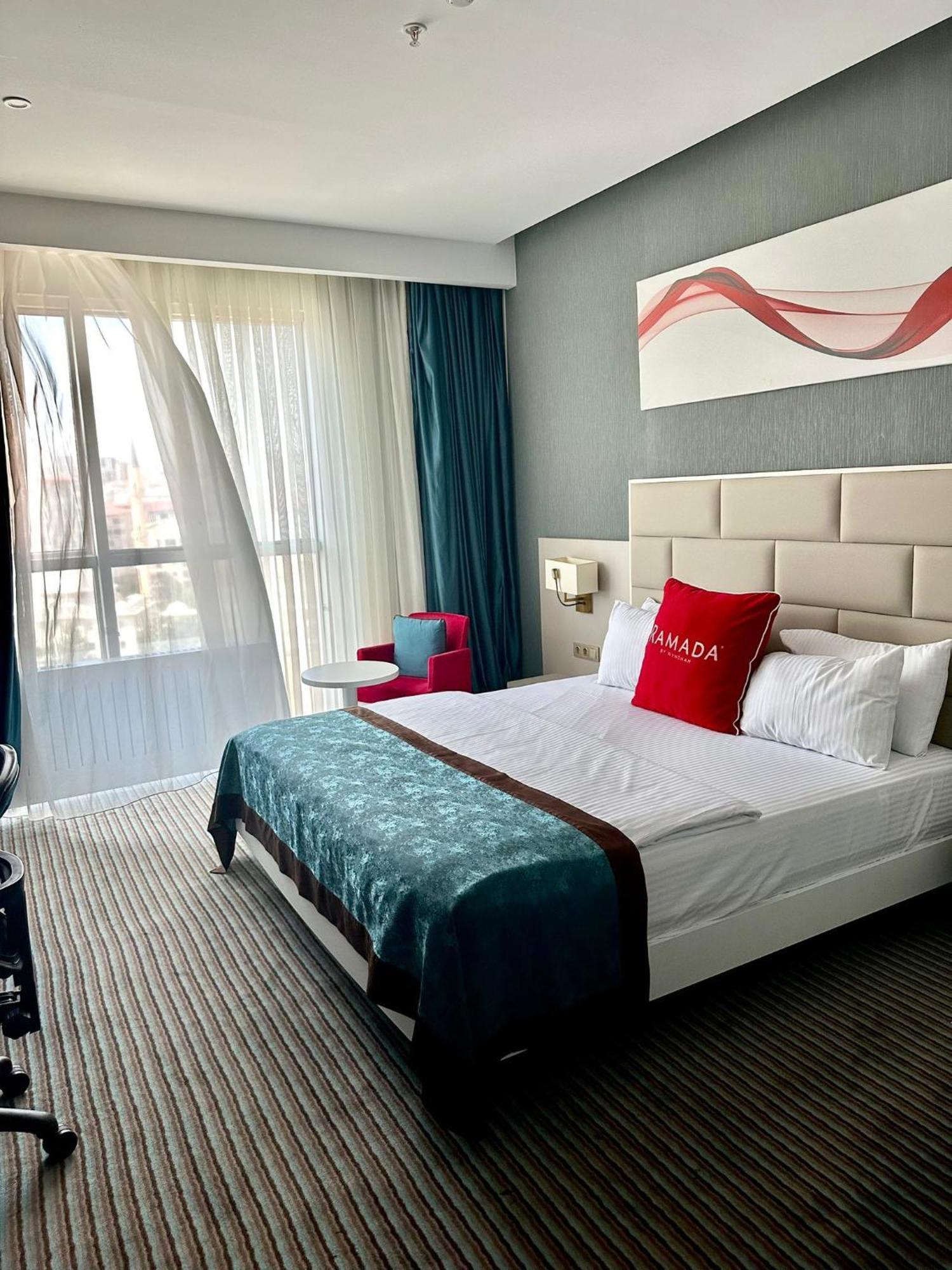 Ramada By Wyndham 3* Сівас